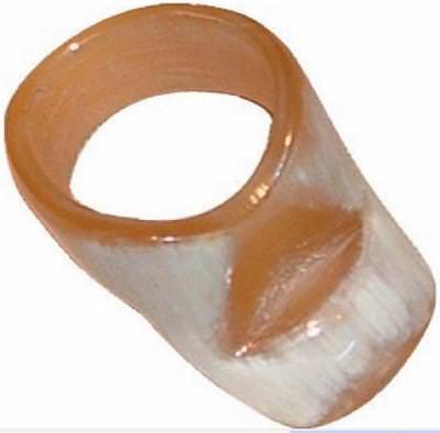 Schie�ring aus Horn Gr��e S