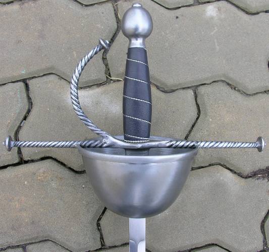 Spanisches Korbrapier mit Knopfspitze