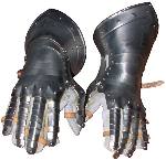Panzerhandschuhe