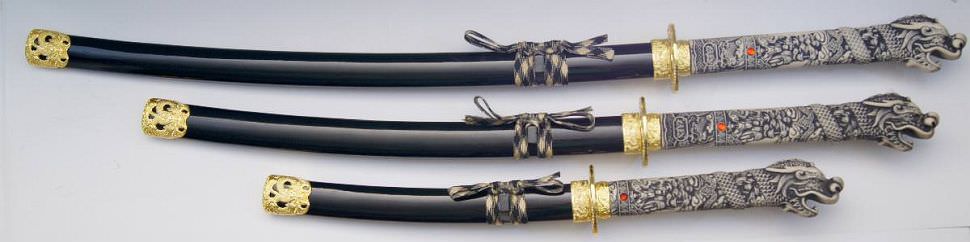 Highlander Conner Schwarz Schwerter Set