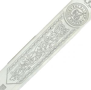 Die Gravur Silberfarbene King Arthur Kadett Kurzschwert