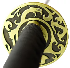 Tsuba Feuer des Okinawa Samuraischwert