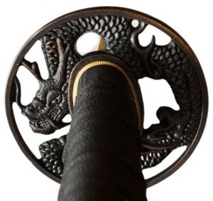 Tsuba Katana + Drache auf der Saya + gefaltet